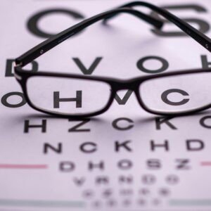 Foto von Skyler Ewing: https://www.pexels.com/de-de/foto/verwischen-verschwimmen-brief-entwurf-5754242/